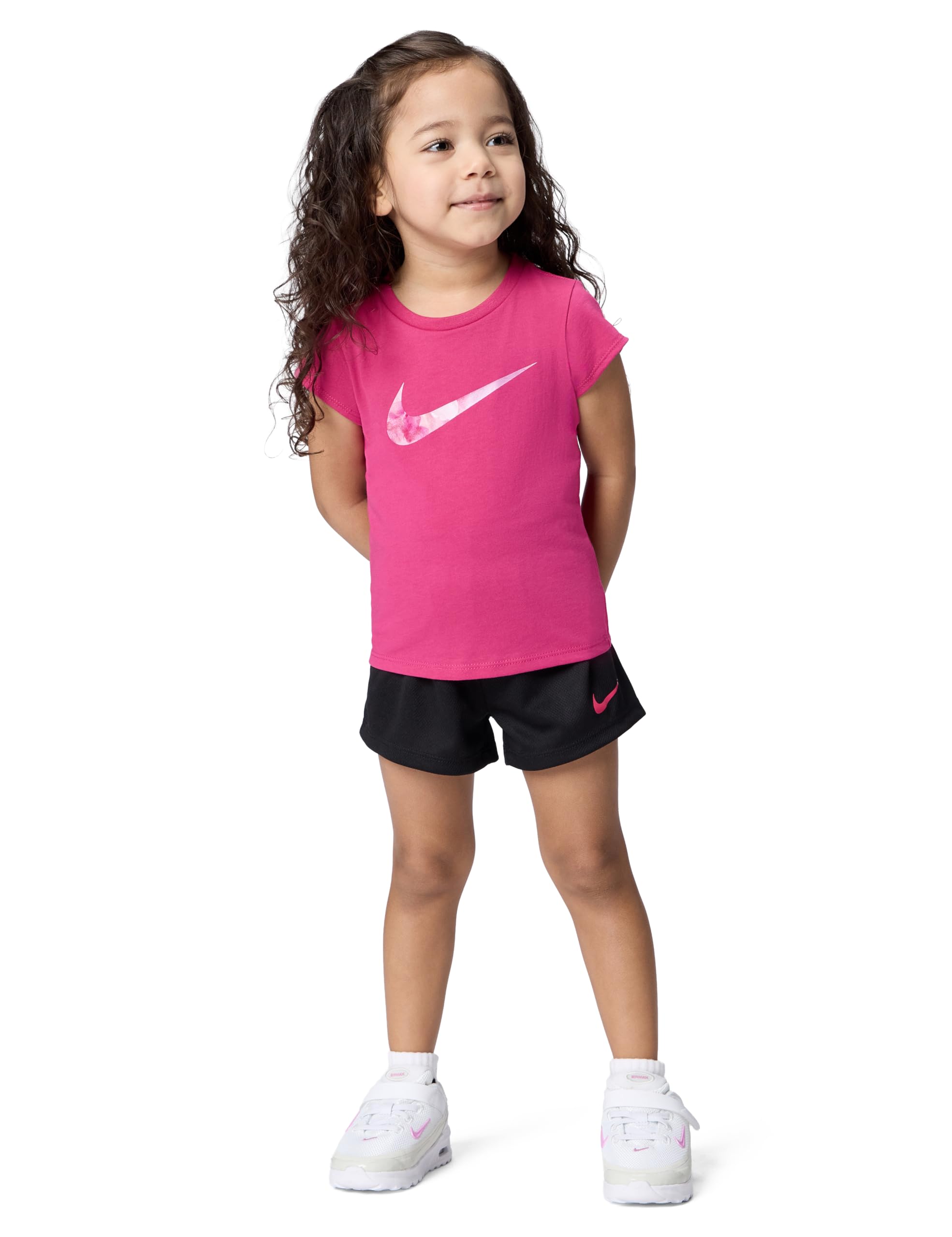 Nike Girls' Graphic T-Shirt and Mesh Shorts 2-Piece Outfit Set